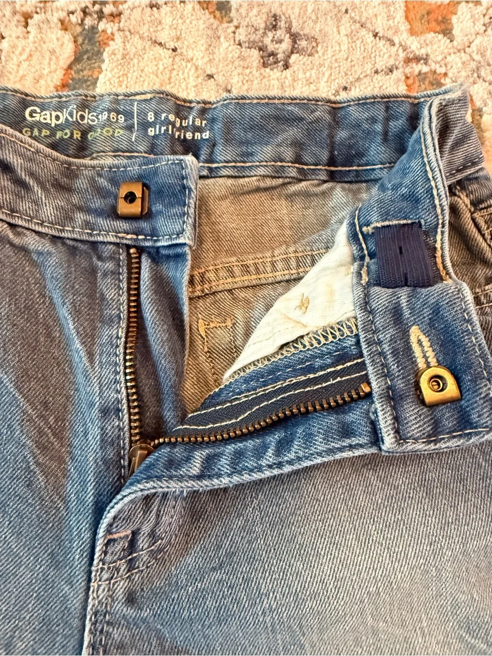 GAP Straight Leg Jeans with White Flower Appliqué Details